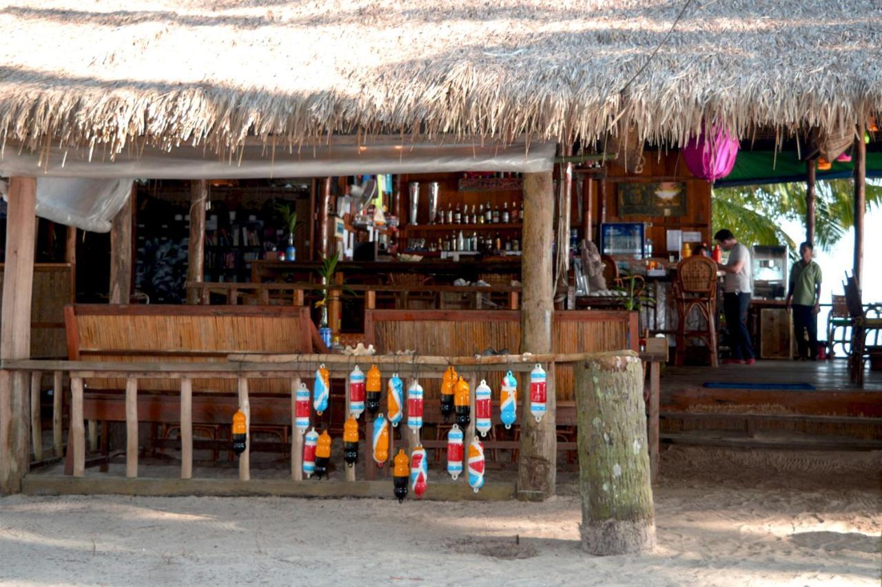 Salacia'S Suite Prek Svay Village Bagian luar foto